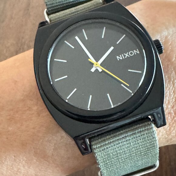 Nixon Time Teller Minimal Watch in Black w/ NATO Strap - Picture 6 of 6